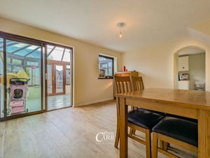 Dining Room- click for photo gallery